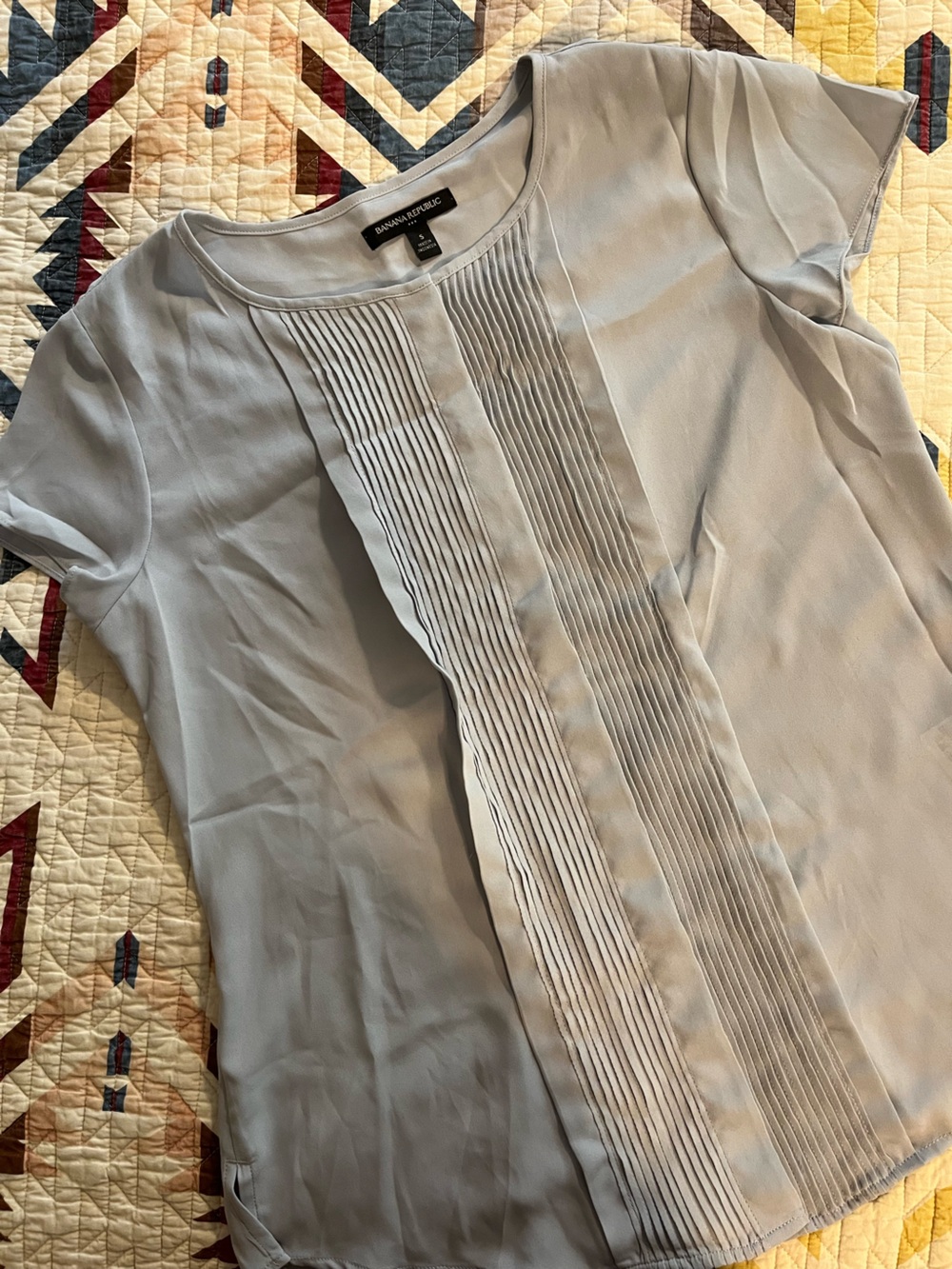Banana Republic Shortsleeve Gray Blouse